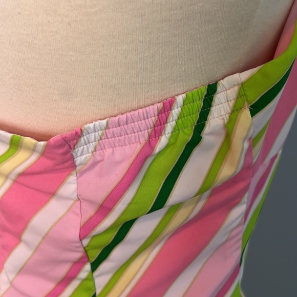 Vintage!  Figure Flattering Reversible halterDress - Picture 4 of 7